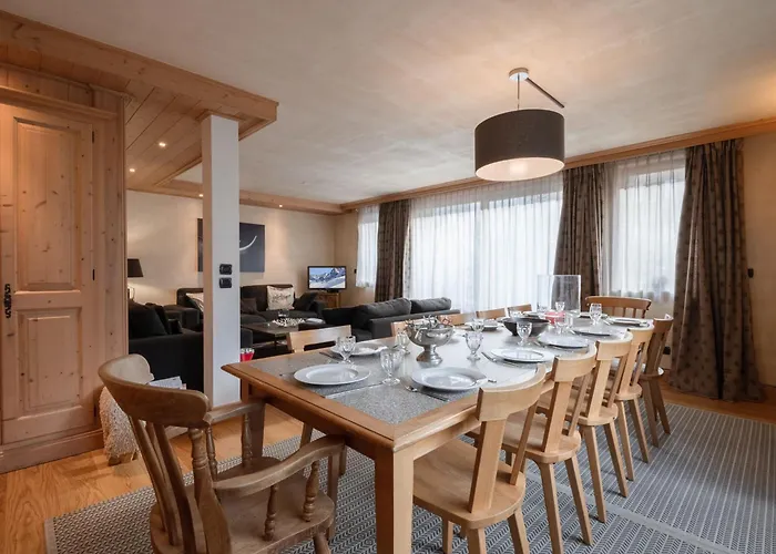 Grand 6 Pieces Pour 10 Pers. Proche Pistes, Animaux Ok, Parking, Wifi - Fr-1-343-223 * Chamonix