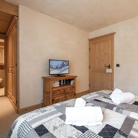 Apartment Superbe Duplex De 144m² 10 Pers. - Proche Pistes & Centre, Terrasse, Parking, Wifi - Fr-1-343-223